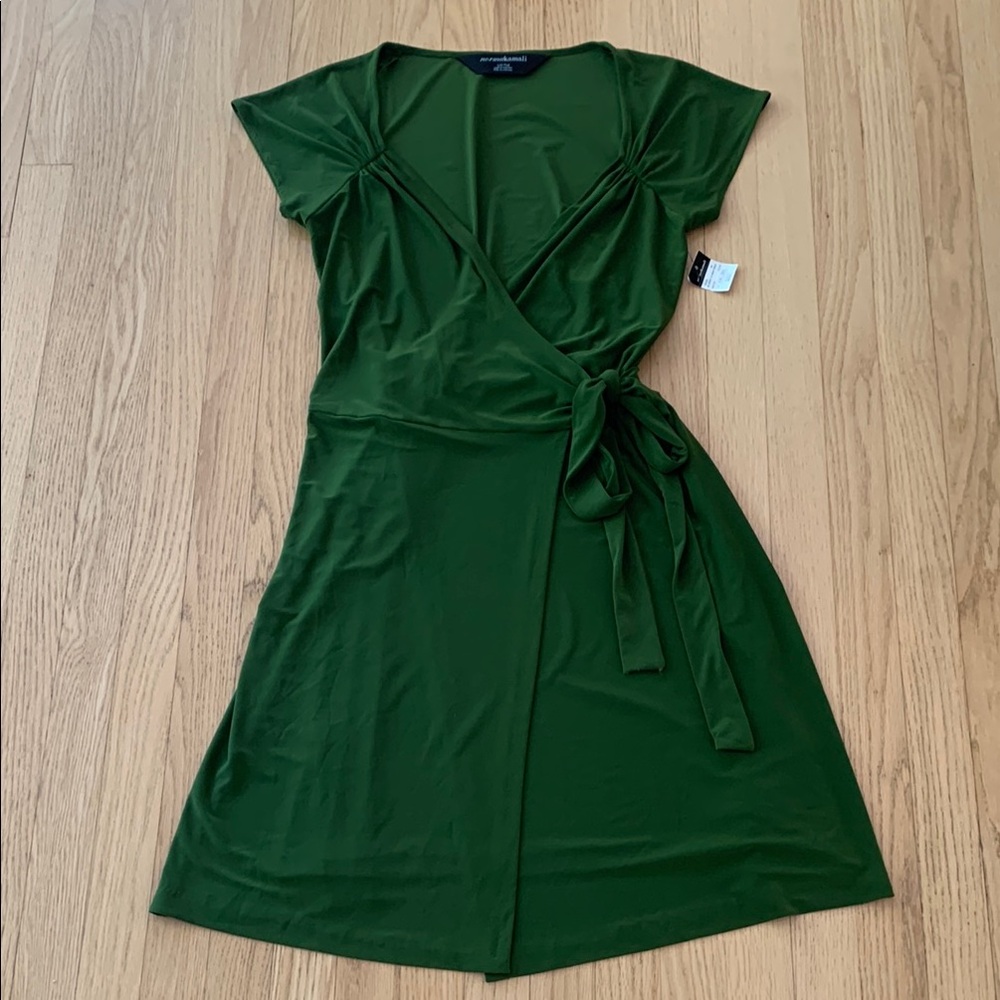 Norma Kamali Jersey Short Sleeve Wrap Dress Olive Green Size XXL NWT